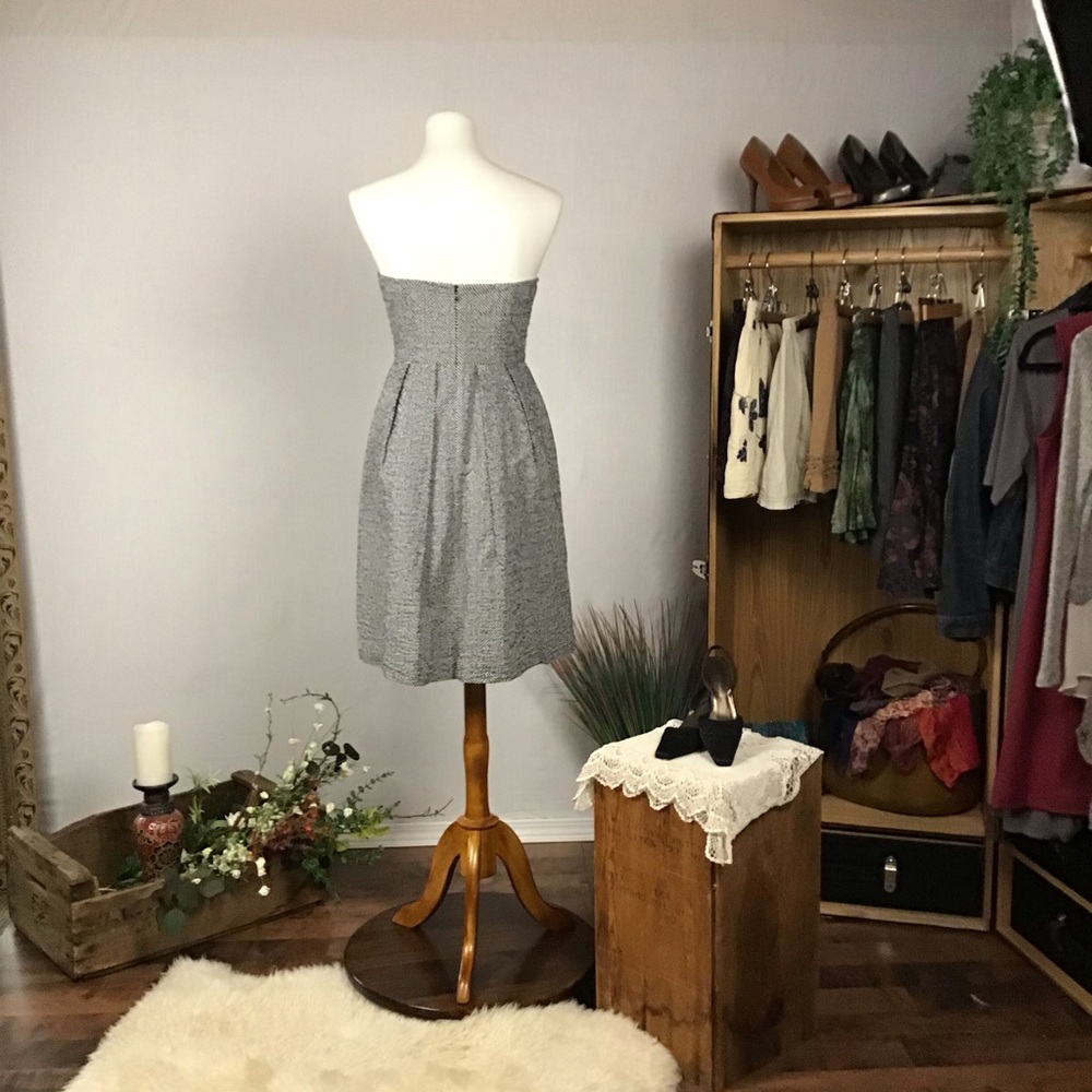 J.Crew strapless mini. Dark navy w/ white. Size 2 - Picture 2 of 6